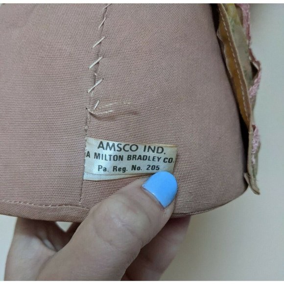 LAST CHANCE! Vtg Milton Bradley AMSCO DEBBIE DRESSER DOLL 1973 comb brush holder - Picture 4 of 6